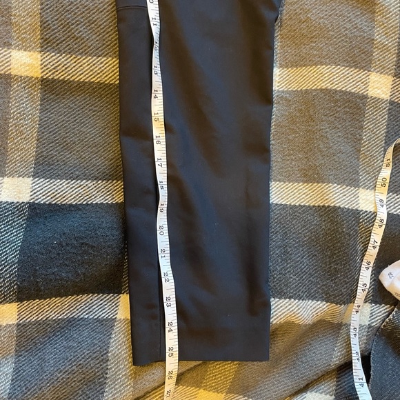 Aritzia cigarette pants - Picture 8 of 8